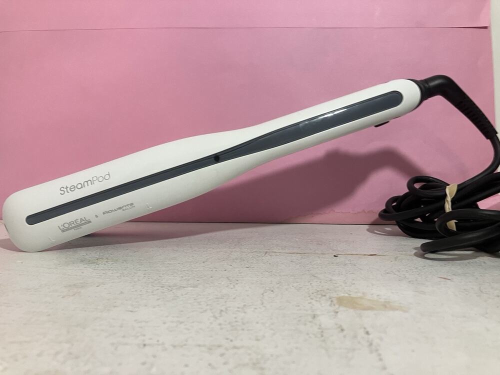 L'Oreal Professional SteamPod 3.0 Rowenta Flat Iron Hair Straightener - LP7200